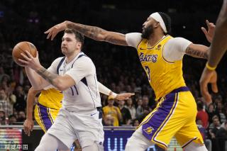 下这位年轻 下这位年轻